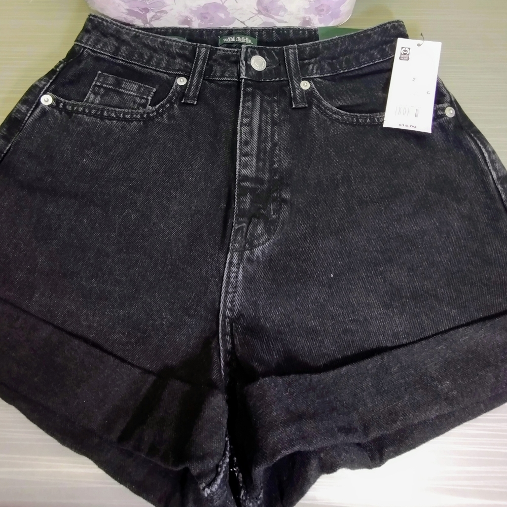 Wild Fable Womens Black Denim Rolled Cuff Highest Rise Mom Shorts Size 2/26R